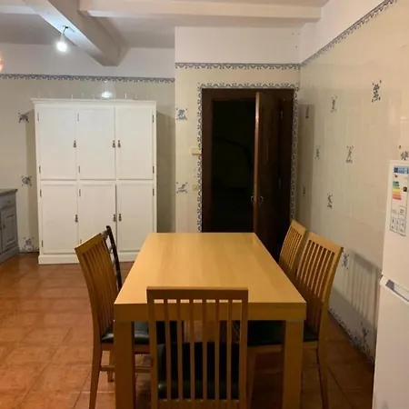 Fuer 20 Personen In Ribeiradio, Regio Centro Beira
